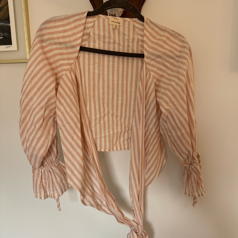Free people wrap and tie top
